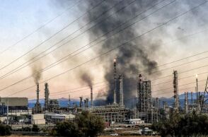 Βελτιωμένη η εικόνα της πυρκαγιάς στις εγκαταστάσεις της Motor Oil