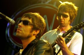 Οι Oasis θα ανακοινώσουν ημερομηνίες στη Νέα Υόρκη και το Λος Άντζελες - O Λίαμ Γκάλαχερ φέρεται να επιβεβαιώνει ότι το συγκρότημα θα περιοδεύσει στις ΗΠΑ