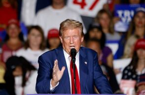 Τραμπ: Δέχομαι απειλές για τη ζωή μου από το Ιράν