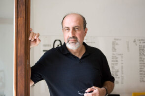 Είκοσι χρόνια µαύροι κύκνοι: Ο Νασσίμ Τάλεμπ και η πλάνη του τυχαίου