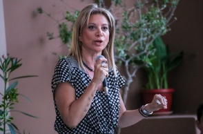 Η Μαρία Καρυστιανού