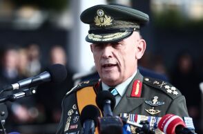 O πρώην ΓΕΕΘΑ Κωνσταντίνος Φλώρος αναλαμβάνει σύμβουλος διοίκησης στον Ant1