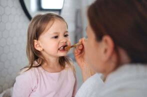 Άφθονοι οι ιοί στην οδοντόβουρτσα και την κεφαλή του ντους - Τα ευρήματα έρευνας ομάδας μικροβιολόγων - Τι διαπιστώνει η επιστημονική κοινότητα