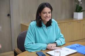 Η υπουργός Εργασίας, Νίκη Κεραμέως