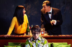 Κερδίστε 5 διπλές προσκλήσεις για την παράσταση Play it again, Sam στο Faust