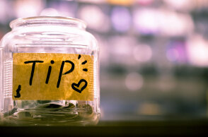 Ο κυβερνητικός λαϊκισμός του φιλοδωρήματος