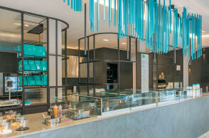 Choureal: Το πρώτο tailor made προφιτερόλ που φτιάχνεται μπροστά στα μάτια σου!