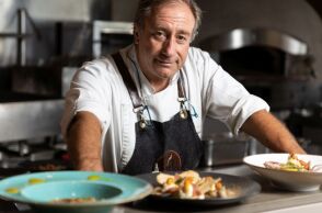 Γιάννης Μπαξεβάνης