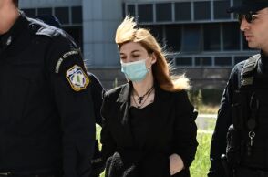 Δίκη Ρούλας Πισπιρίγκου: Τα σημάδια στο πρόσωπο της Μαλένας είναι από πίεση που υπέστη από παλάμη, είπε ο ιατροδικαστής Νίκος Καρακούκης.