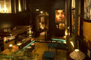 17 στέκια ιδανικά για πριν ή μετά το θέατρο