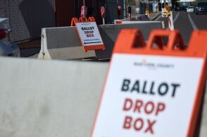 Αμερικανικές εκλογές: Οι ΗΠΑ κατηγορούν τη Ρωσία για επιχειρήσεις παραπληροφόρησης στις επτά κρίσιμης σημασίας πολιτείες.