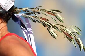 41ος Αυθεντικός Μαραθώνιος Αθήνας: Ξεκινά η διεθνούς αίγλης αθλητική διοργάνωση - Η ιστορία του θεσμού, το αγωνιστικό πρόγραμμα και οι τιμητικές εκδηλώσεις.