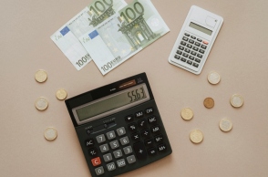 Μειώσεις φόρων: το τυράκι και η φάκα