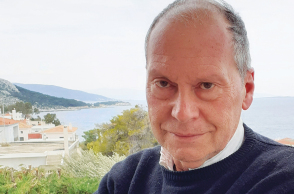 Ο Δημοσθένης Κούρτοβικ και ήχος της σιωπής της