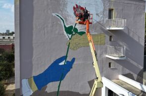 Ο Same84 δημιούργησε μια νέα τοιχογραφία στο Νοσοκομείο «Σωτηρία» που δίνει χρώμα και χαρά