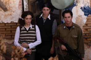 Κερδίστε διπλές προσκλήσεις για την παράσταση «Οι δύο γιοι» στο Θέατρο 2510