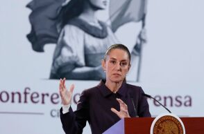 Το Μεξικό προειδοποιεί ότι οι δασμοί του Τραμπ θα οδηγήσουν σε απώλεια 400.000 θέσεων εργασίας στις ΗΠΑ - Η πρόεδρος Σέινμπαουμ απηύθυνε έκκληση για διάλογο