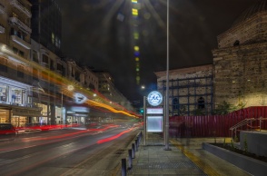 Νυχτερινή λήψη για τον σταθμό Βενιζέλου του Μετρό Θεσσαλονίκης