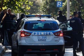 Έκρηξη στους Αμπελόκηπους: Ενώπιον της ανακρίτριας ο 26χρονος που συνελήφθη μετά την ανεύρεση αποτυπώματος του σε κινητό αντικείμενο στο διαμέρισμα