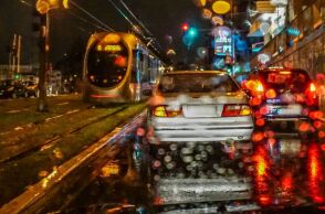 Κακοκαιρία Bora: Πρόγνωση από το meteo και την ΕΜΥ για την Κυριακή 1 Δεκεμβρίου - Ισχυρές βροχές και καταιγίδες - Χιονοπτώσεις στα ορεινά