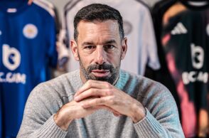 Premier League: Νέος προπονητής της Λέστερ ο Ρουντ Φαν Νίστελροϊ - Ο 48χρονος πρώην φορ της Μάντσεστερ Γιουνάιτεντ υπέγραψε συμβόλαιο έως το 2027