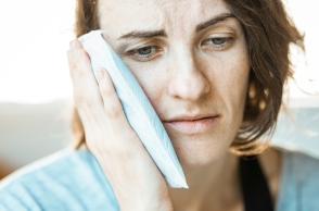 Τα δόντια των καπνιστών και ατμιστών 