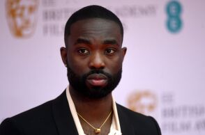 Το ΗΒΟ θέλει τον Πάπα Εσιέντου για τον ρόλο του Σέβερους Σνέιπ στην τηλεοπτική σειρά Χάρι Πότερ - Είναι ένας από τους πιο αγαπημένους χαρακτήρες του franchise. 