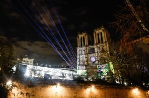 Παναγία των Παρισίων: Περίπου 40 αρχηγοί κρατών και κυβερνήσεων αναμένονται στη γαλλική πρωτεύουσα για την επαναλειτουργία του καθεδρικού ναού της Νοτρ Νταμ