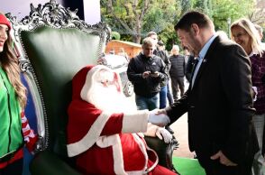 Πεδίον του Άρεως: Φωταγωγείται αύριο το Χριστουγεννιάτικο δέντρο 