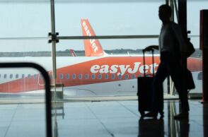 Η easyJet ενισχύει την παρουσία της στην Αθήνα - Προσθέτει δύο νέα δρομολόγια για το 2025 προς Λονδίνο, Λούτον και Αλικάντε