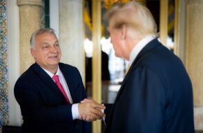 Ο Βίκτορ Όρμπαν συναντήθηκε με τον Ντόναλντ Τραμπ και τον Έλον Μασκ στη Φλόριντα, στο πλαίσιο της «ειρηνευτικής αποστολής του» για την Ουκρανία