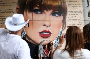 Όποιος δεν αποδέχεται την απήχηση της Taylor Swift κάνει λάθος