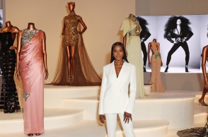 Η Ναόμι Κάμπελ γίνεται έκθεση στο Μουσείο V&A