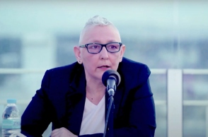 Maria Cyber: Σκόρπιες σκέψεις με αφορμή τα «Πορτρέτα» της στο ΕΜΣΤ