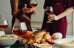 8 ελληνικά κρασιά για τα γιορτινά τραπέζια