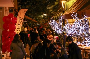 Voice102.5: Το soundtrack της πόλης ήχησε στην οδό Χάρητος