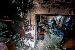 Στιγμιότυπο από τα αποκαΐδια στον χώρο του ξενοδοχείου