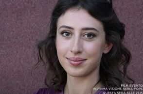 Ελεύθερη αφέθηκε η Ιταλίδα δημοσιογράφος Τσετσίλια Σάλα που είχε συλληφθεί στο Ιράν