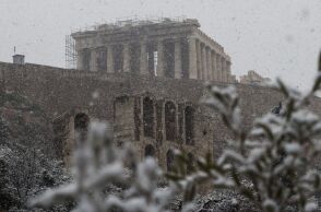 Επιδείνωση θα παρουσιάσει ο καιρός από την Κυριακή έως την Τρίτη με βροχές και καταιγίδες, χιονοπτώσεις, πτώση της θερμοκρασίας και θυελλώδεις ανέμους