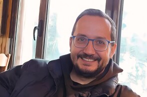 Βασίλης Καλογήρου