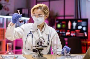 Επιστήμη: Έρευνα σε 68 χώρες αποκαλύπτει την εμπιστοσύνη του κοινού στους επιστήμονες - Τι πιστεύει η πλειοψηφία των Ελλήνων