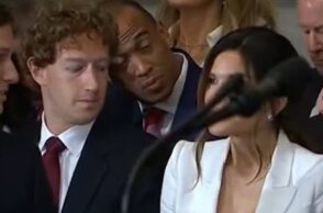 Τον πρόδωσε το βλέμμα τον κύριο Ζάκερμπεργκ