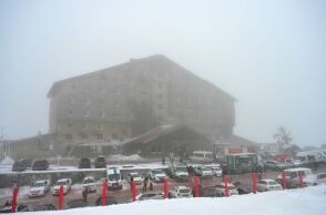 Φωτιά στην Τουρκία: 14 μέλη της ίδιας οικογένειας «χάθηκαν» στις φλόγες 