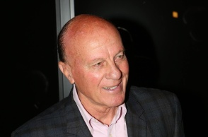 Μίμης Δομάζος