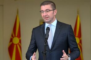 Νέες προκλήσεις Μίτσκοσκι: Η Ελλάδα έχει τύψεις συνείδησης για το «μακεδονικό ζήτημα»