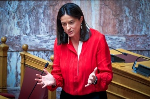 Η υπουργός Εργασίας, Νίκη Κεραμέως