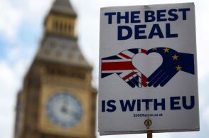 Πέντε χρόνια Brexit: Αυξάνονται οι Βρετανοί που το μετάνιωσαν