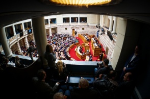 Στιγμιότυπο από τα θεωρία από την ψηφοφορία για την εκλογή Προέδρου της Δημοκρατίας