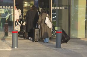 Σαντορίνη: «Χρυσά» πληρώνουν οι κάτοικοι τα εισιτήρια χωρίς επιστροφή