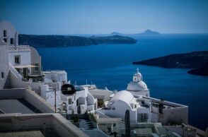 Ολοκληρώθηκε η κοινή συνεδρίαση των Επιτροπών για την αυξημένη σεισμική δραστηριότητα μεταξύ Σαντορίνης και Αμοργού - Τι μέτρα προτείνονται